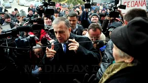 Geoană vrea partid la Tribunal în prima parte a lui 2012 şi grupuri parlamentare până în martie