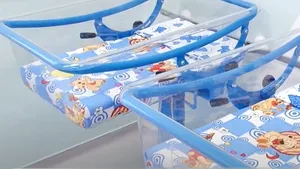 Drama unei mame. A fost infectată de medici şi nu poate să îşi vadă copilul