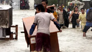 Cel puţin 19 morţi, după trecerea ciclonului Fengshen prin Filipine