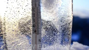 VREMEA se răceşte şi devine geroasă. PROGNOZA METEO pentru luni şi marţi
