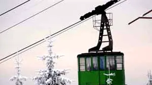 Telecabina din Buşteni nu funcţionează din cauza vântului puternic