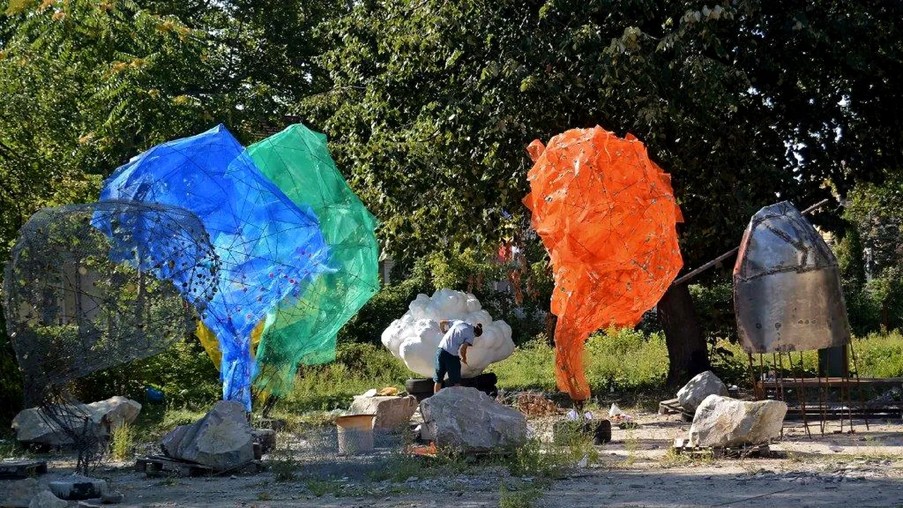 FOTO | Proiect de artă urbană invazivă, la Timişoara
