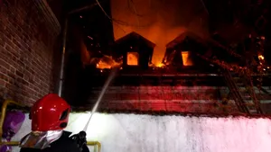 O clădire a Facultăţii de Mecanică din Craiova a luat foc