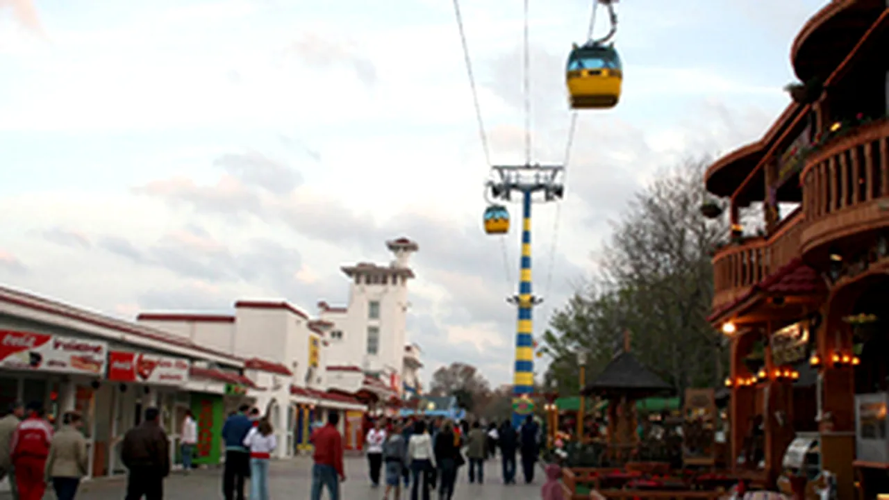 Romanian Tourism Ministry To Ban Playing Loud Music Outside In Resorts After 1 AM
