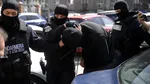 Opt protestatari violenți de la sediul BEC au fost arestați preventiv