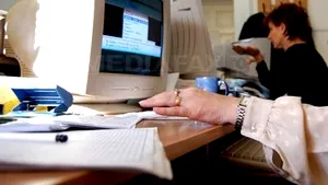 President: Romania To Further Reduce Number of Public Sector Employees