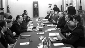ISTORIA FĂRĂ PERDEA, Marius Oprea / ”Troika Moscovei”, de la putere, în arest. S-a descoperit că Teohari Georgescu luase mită şi violase 42 de femei, Luca a fost agent al Siguranţei şi Ana era ”sionistă”