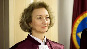 Simina Tănăsescu este noul președinte al CCR. Este prima femeie care conduce instituția