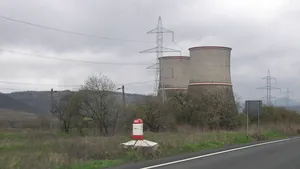 Sindicaliştii din Hunedoara cer sprijin de la Preşedinţie, Guvern, Parlament şi SRI pentru salvarea Termocentralei Mintia