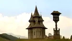 Băsescu: Pentru prima dată, România nu promovează litoralul, ci biserici, monumente, munţii