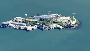 Donald Trump vrea să transforme Alcatraz din nou în închisoare de maximă securitate. Costurile ar putea ajunge la 2 miliarde de dolari