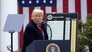 Economia SUA s-a contractat pentru prima dată din 2022, pe fondul tarifelor impuse de Trump