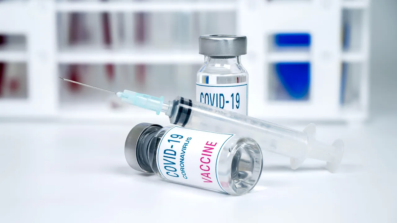 UE ar putea da aprobarea finală pentru vaccinul Pfizer-BioNTech înainte de Crăciun