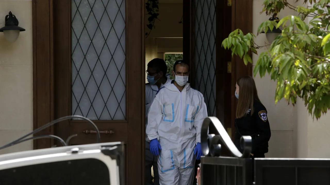 Ambasadorul chinez în Israel a fost găsit mort în apartament
