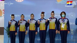 Echipa de gimnastică a României, pe podiumul Campionatului European de Gimnastică din Turcia