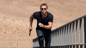 Daniel Craig crede că va avea nevoie de chirurgie estetică (Video)