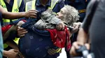 „Salvați-mă”! Femeie din Nepal, găsită în viață după 10 zile sub ruine. Familia începuse deja ritualurile de doliu