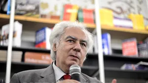 Lucian Boia: Românul îşi pleacă capul până nu mai suportă; abia atunci explodează,ca în cazul Colectiv