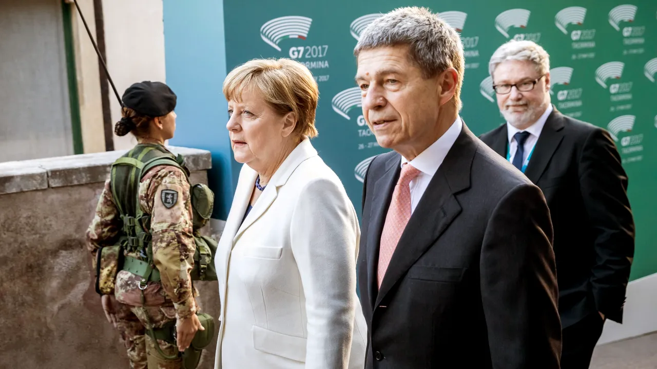 Angela Merkel, contestată în interiorul propriului partid. Declaraţii dure la adresa  cancelarului german 