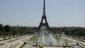 Franța mobilizează 10.000 de forțe de ordine la Paris pentru a preveni violențele de Revelion