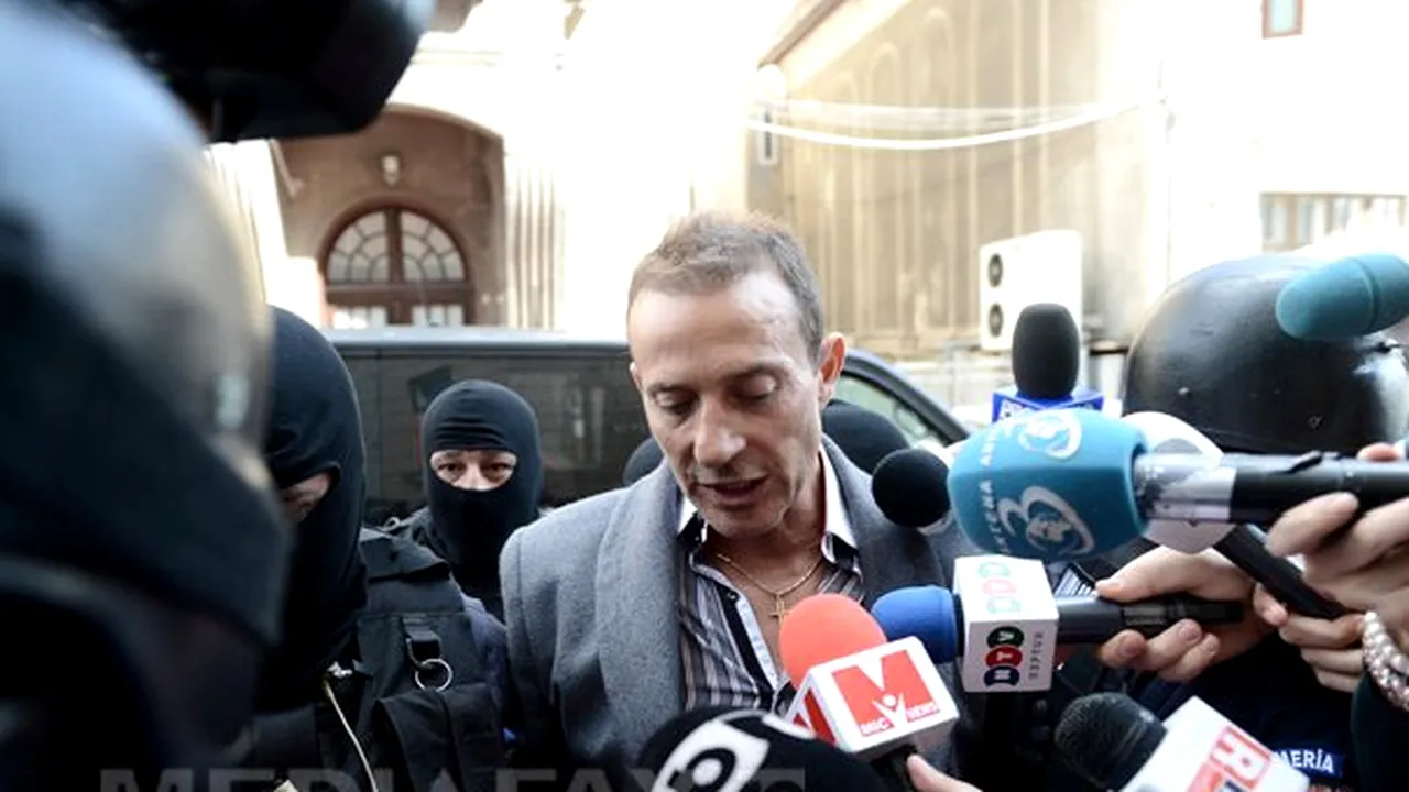 Radu Mazăre, adus la DNA de mascaţi: 