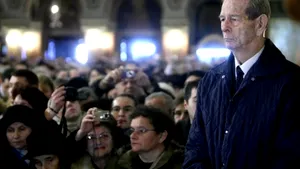 Familia regală a luat parte la slujba de Înviere de la Catedrala Mitropolitană din Iaşi - VIDEO