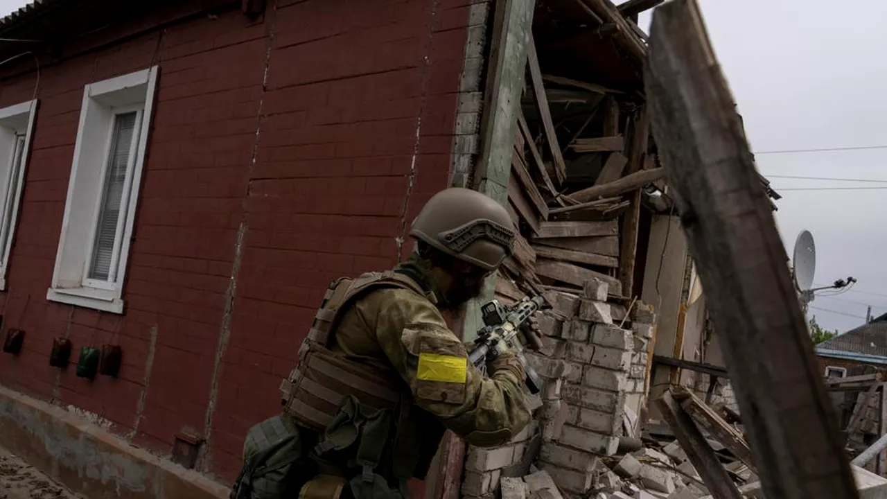Războiul din Ucraina, ziua 81. Schimbări importante pe linia frontului.  Rusia a făcut progrese în regiunea Donbas, dar armata ucraineană a desfăşurat o contraofensivă în apropierea oraşului strategic Izium / Avertisment de la G7: 