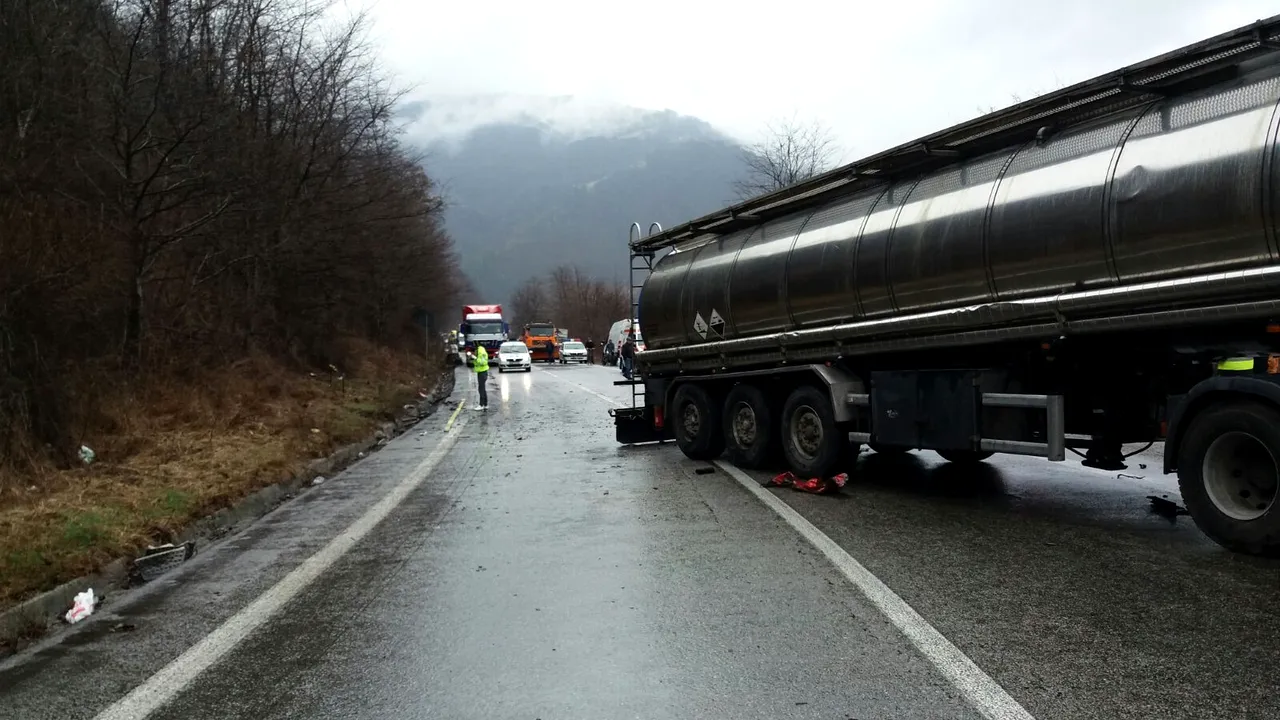 Restricţii de circulaţie pe DN1A Braşov-Ploieşti din cauza ninsorii