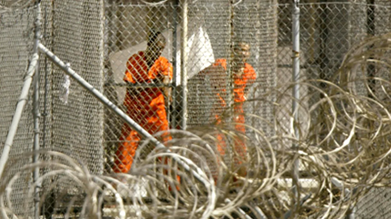 Pentagonul le-a interzis unor jurnalişti să relateaze despre cazuri legate de Guantanamo