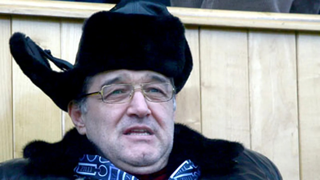 Becali şi-ar dori ca Lăcătuş să apeleze la jucătorii de la echipa a doua