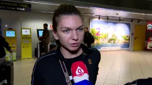 Simona Halep a revenit în ţară! Întrebarea la care nu a vrut să răspundă şi a făcut-o să plece nervoasă de la aeroport