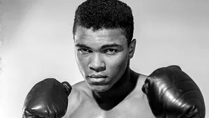 Fiul lui Muhammad Ali, REŢINUT şi INTEROGAT de autorităţile pentru Imigraţie, pe un aeroport din SUA. Întrebarea pe care i-au pus-o oficialităţile depăşeşte orice închipuire