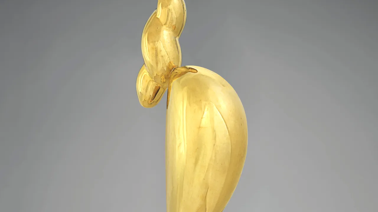 La un pas de un nou record de preţ: o sculptură de Brâncuşi, evaluată la 70 de milioane dolari, scoasă la licitaţie la New York. 