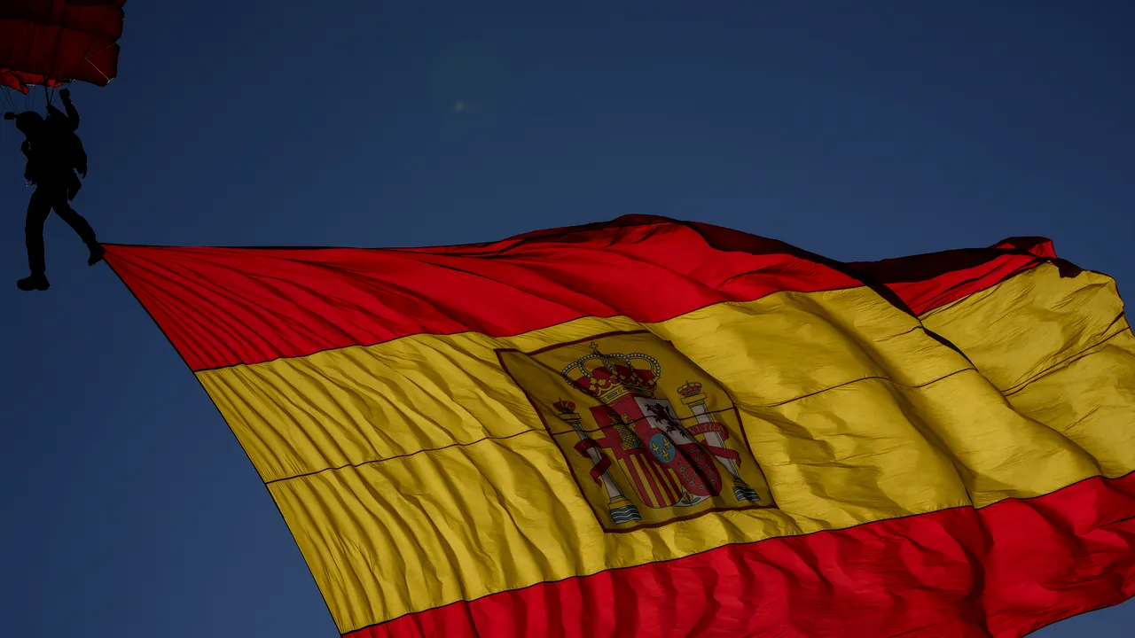 Spania rămâne ferm pro-UE, dar un bărbat celebru pe reţelele sociale câştigă locuri în PE