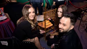 Artista Alexandra Stan, şocată de condiţiile oferite pacienţilor la Spitalul din Constanţa - FOTO