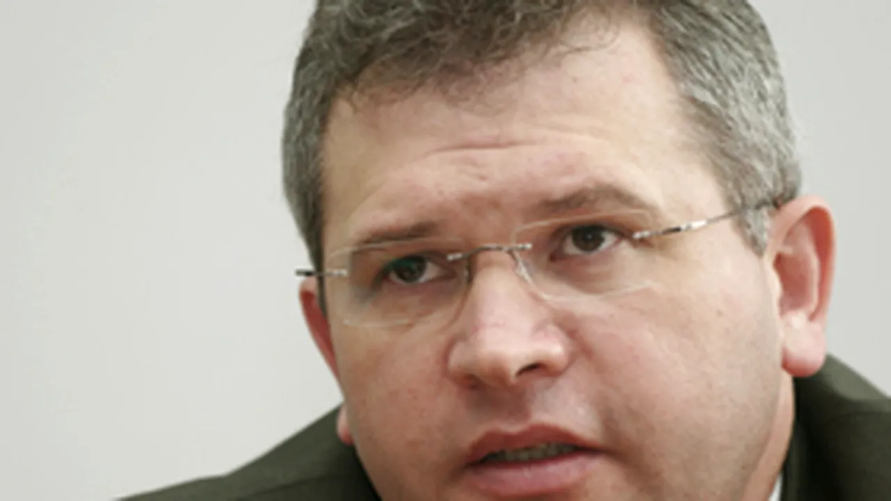 Botoş respinge afirmaţia potrivit căreia dosarul lui Vântu ar fi stat doi ani în biroul său