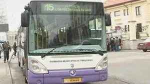 Şoferul unui troleibuz a fost bătut de un pasager, la Timişoara - VIDEO