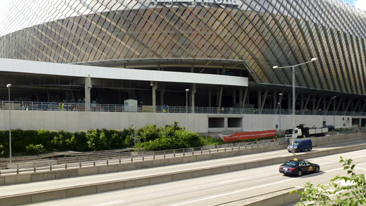 Dispozitiv explozibil descoperit pe stadionul Tele2 Arena din Stockholm. Un meci amical a fost anulat