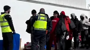 Migrația nu va fi descurajată de acordul cu Franța, susțin conservatorii britanici