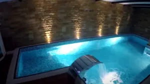 Cum arată cel mai scump apartament din Cluj-Napoca. Costă 590.000 de euro şi are piscină de mărimea unei garsoniere