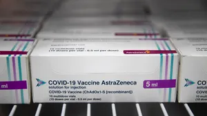 COVID-19: A doua tranşă de vaccin AstraZeneca soseşte astăzi în România. Regiunile unde vor fi distribuite