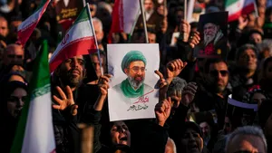 Surse iraniene, pentru Reuters: Mojtaba Khamenei spune că uraniul îmbogățit trebuie să rămână în Iran