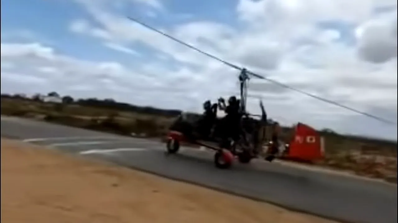 Invenţie inedită. Un bărbat a construit un elicopter din piese vechi de maşină
