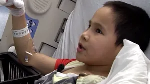 Băiatul de şapte ani care şi-a apărat fratele mai mic cu preţul vieţii. Copiii au supravieţuit o noapte întreagă pe temperaturi de îngheţ