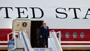 Trump nu a folosit noul Air Force One pentru a părăsi Turcia