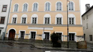 VIDEO | Casa în care s-a născut Adolf Hitler va deveni secţie de poliţie
