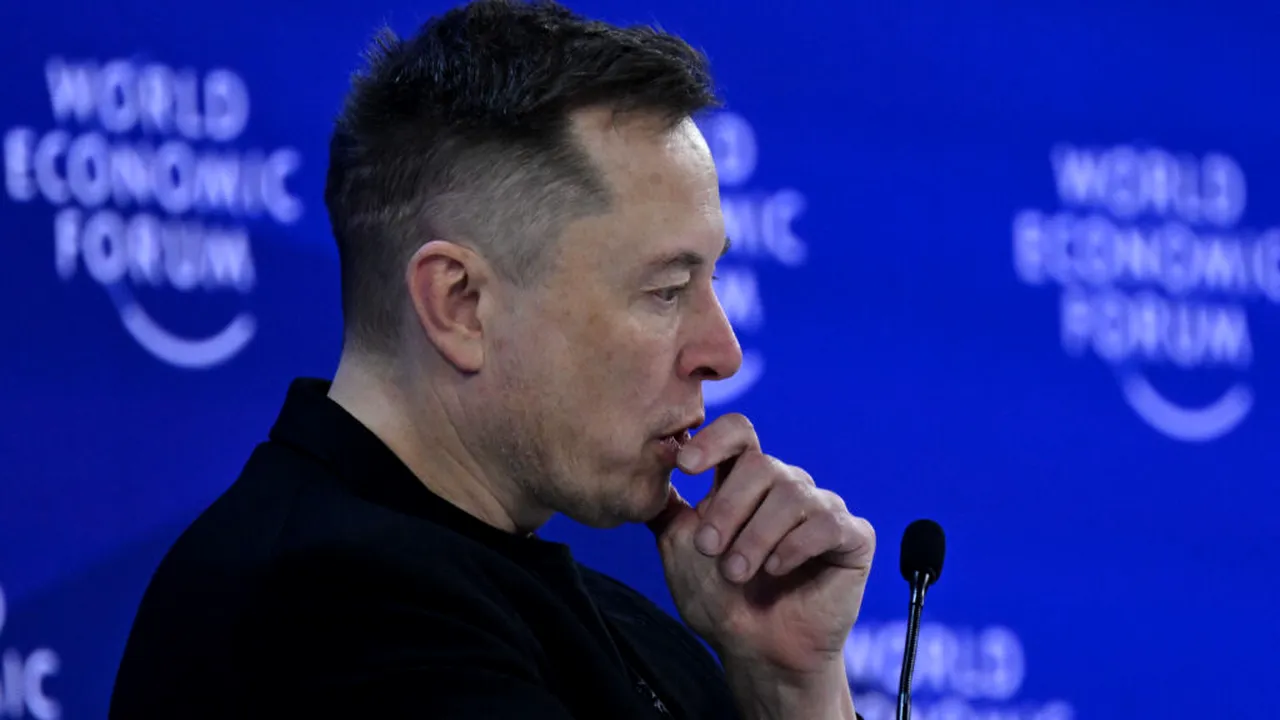 Elon Musk nu mai e trilionar | A pierdut într-o lună 363 de miliarde de dolari - record absolut în istoria clasamentelor Forbes