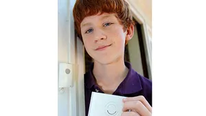 Soneria care păcăleşte hoţii: Un băiat de 13 ani câştigă un sfert de milion de lire sterline pentru inventarea sistemului