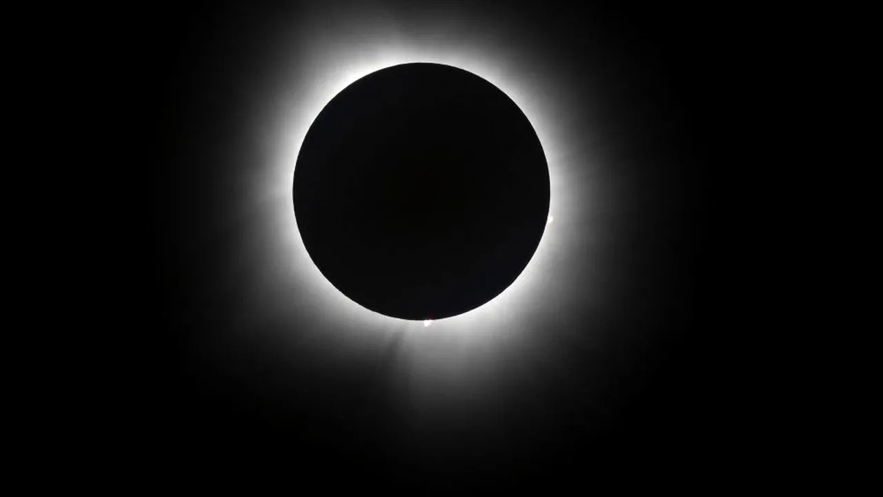 Eclipsa totală de Soare din 2026 ar putea fi acoperită de nori în Spania