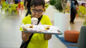 Statistici alarmante la nivel mondial, publicate într-un raport al UNICEF: Un copil din trei este malnutrit sau supraponderal